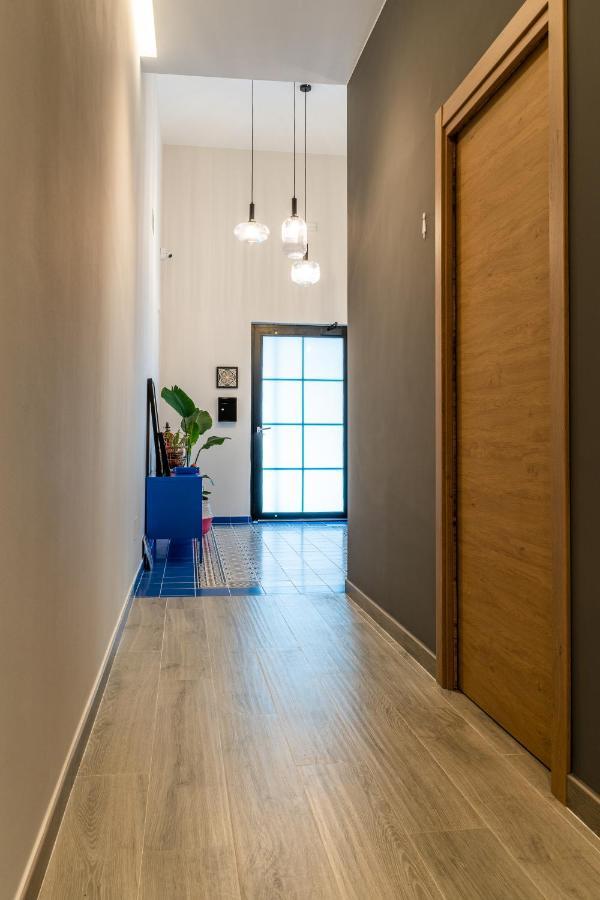 Four Rooms Hostel Луго Экстерьер фото